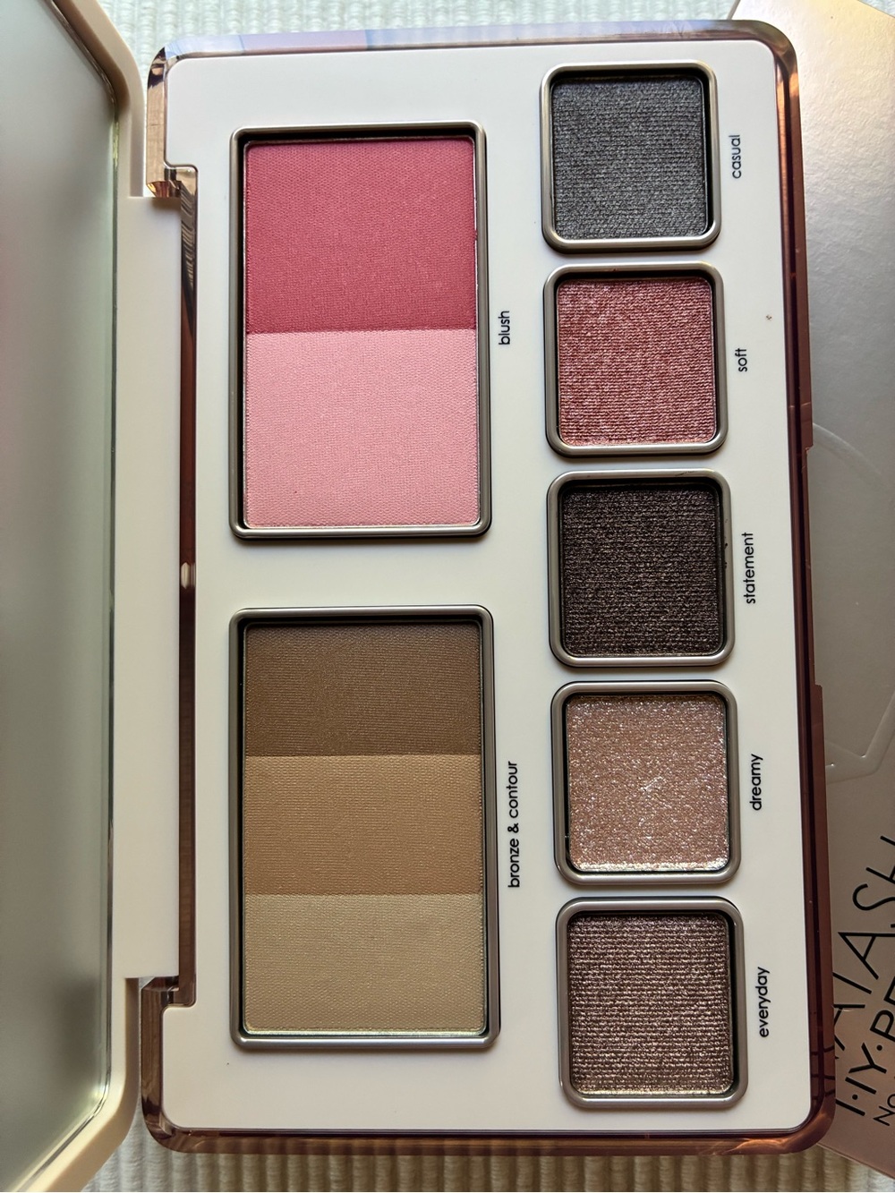 Natasha Denona Hy-Per Natural Face Palette - Picture 8 of 10